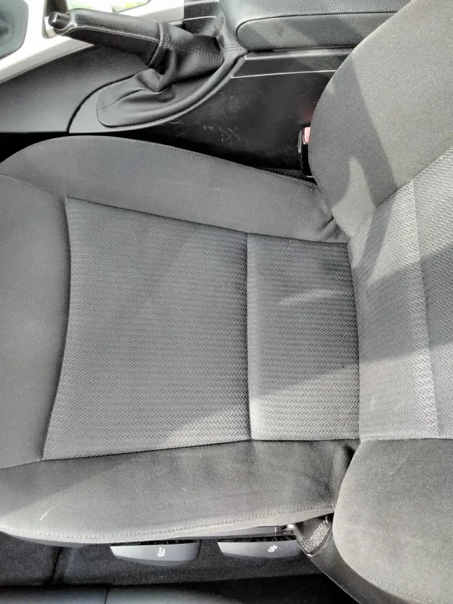 Gebraucht BMW 320 170 PS (125 kW) 2010 Grau Kombi