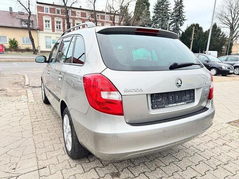 Gebraucht Skoda Fabia 105 PS (77 kW) 2014 Beige Kleinwagen
