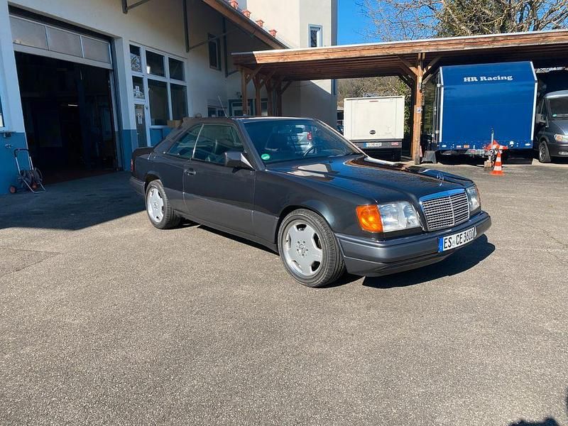 Gebraucht Mercedes E36 AMG AMG 265 PS (194 kW) 1994 Schwarz Limousine