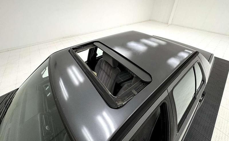 Gebraucht VW Jetta 60 PS (44 kW) 1991 Silber Limousine