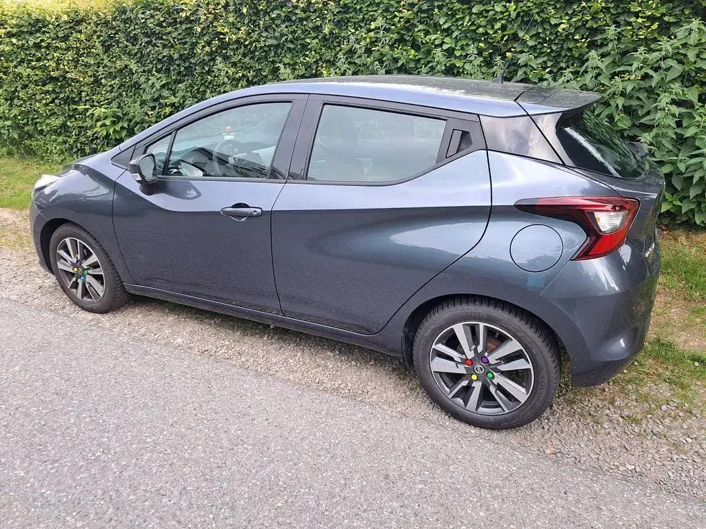 Gebraucht Nissan Micra Acenta 71 PS (52 kW) 2018 Grau Kleinwagen