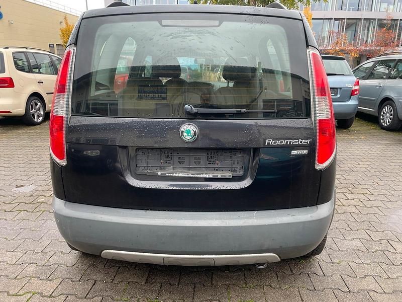 Gebraucht Skoda Roomster 75 PS (55 kW) 2013 Schwarz Van / Kleinbus