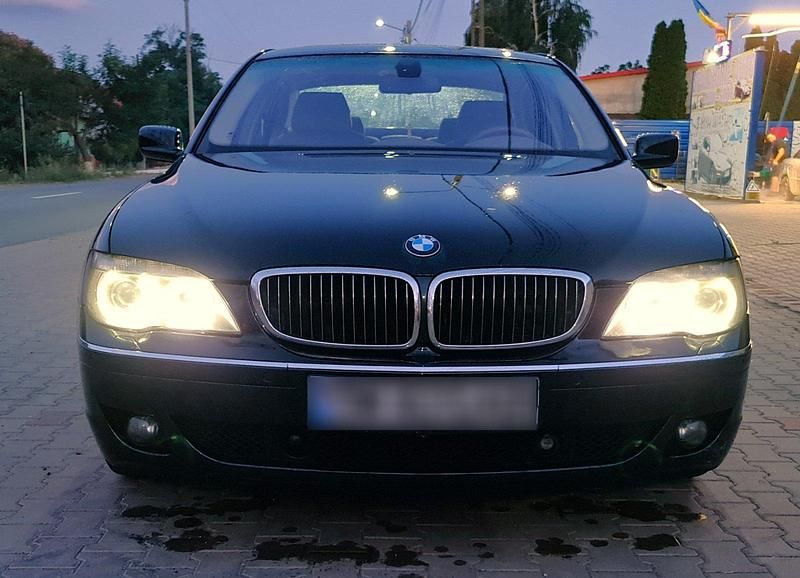 Usata BMW 730 231 CV (169 kW) 2006 Verde Berlina