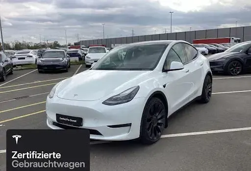 Käytetty Tesla Model Y Performance 321 kW (437 HP) 2022 Valkoinen Katumaasturi