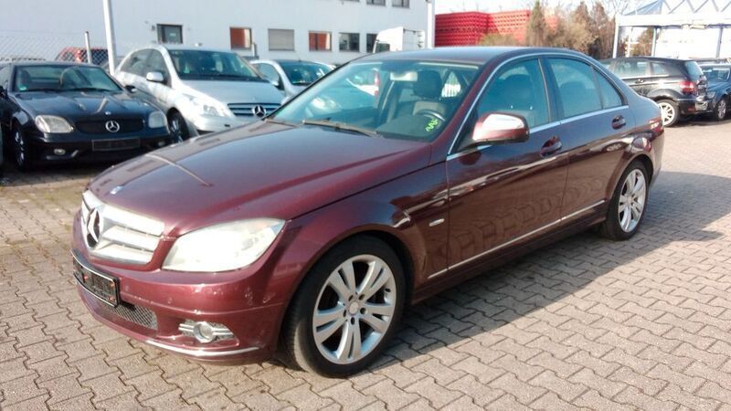 Rot Gebraucht 2008 Mercedes C200 Limousine | 5.850 € (Guter Preis) - Bild 1/4