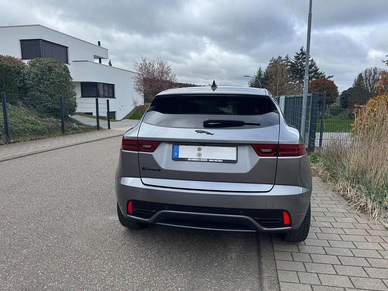Gebraucht Jaguar E-Pace R-Dynamic 163 PS (119 kW) 2022 Grau SUV