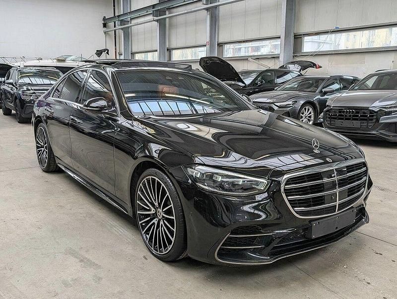 Gebraucht Mercedes S400 AMG 330 PS (242 kW) 2023 Schwarz Limousine