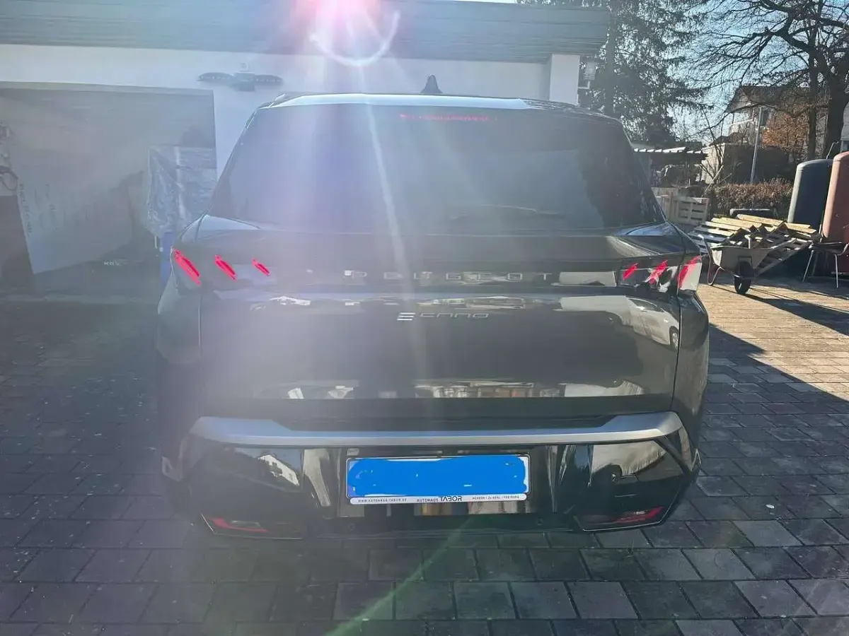 Gebraucht Peugeot 5008 GT 156 kW (213 PS) 2025 Grau SUV