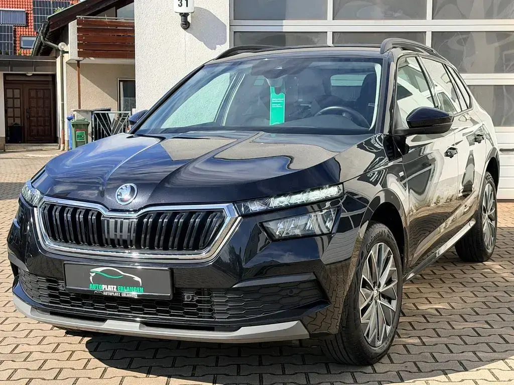 Gebraucht Skoda Kamiq Tour 150 PS (110 kW) 2022 Schwarzmagic perleffekt SUV