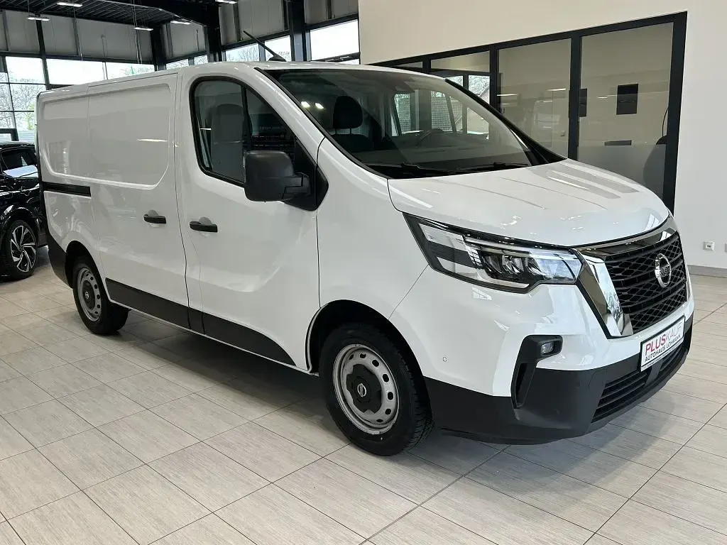 Gebraucht Nissan Primastar N-Connecta 131 PS (96 kW) 2024 Weiß Van / Kleinbus