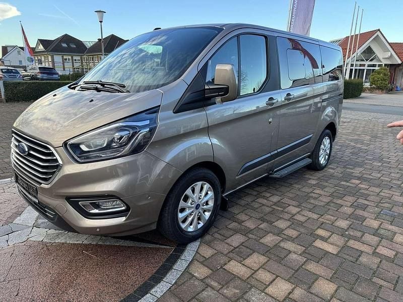 Gebraucht Ford Transit Custom Titanium X 185 PS (136 kW) 2021 Pyritsilber metallic Van / Kleinbus