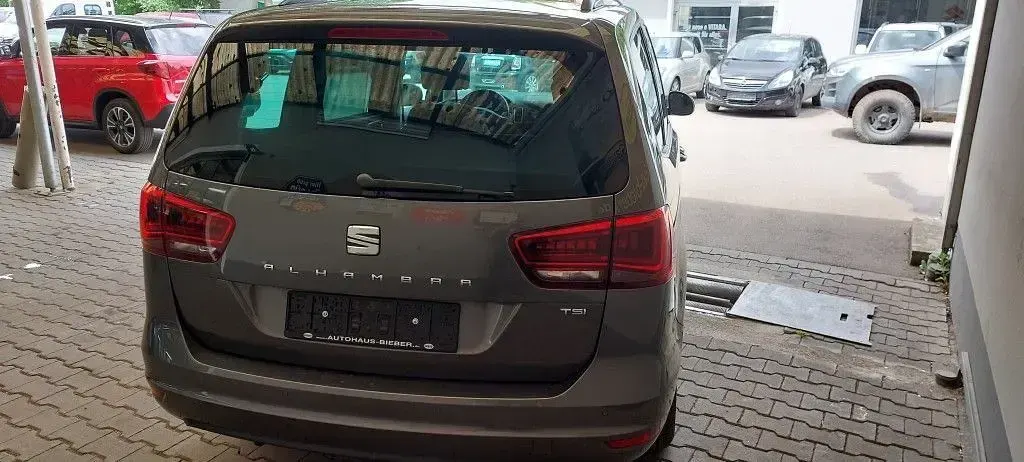 Gebraucht Seat Alhambra Style 150 PS (110 kW) 2017 Grau Van / Kleinbus