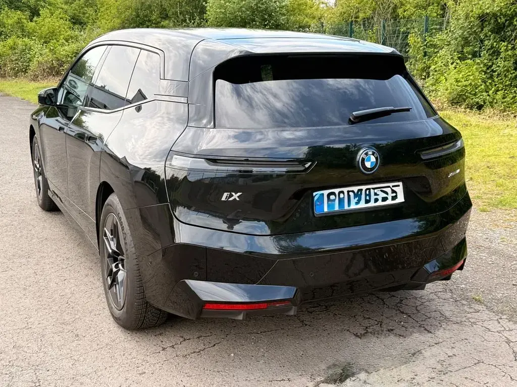 Gebraucht BMW iX Sport Line 239 kW (326 PS) 2024 Schwarz SUV