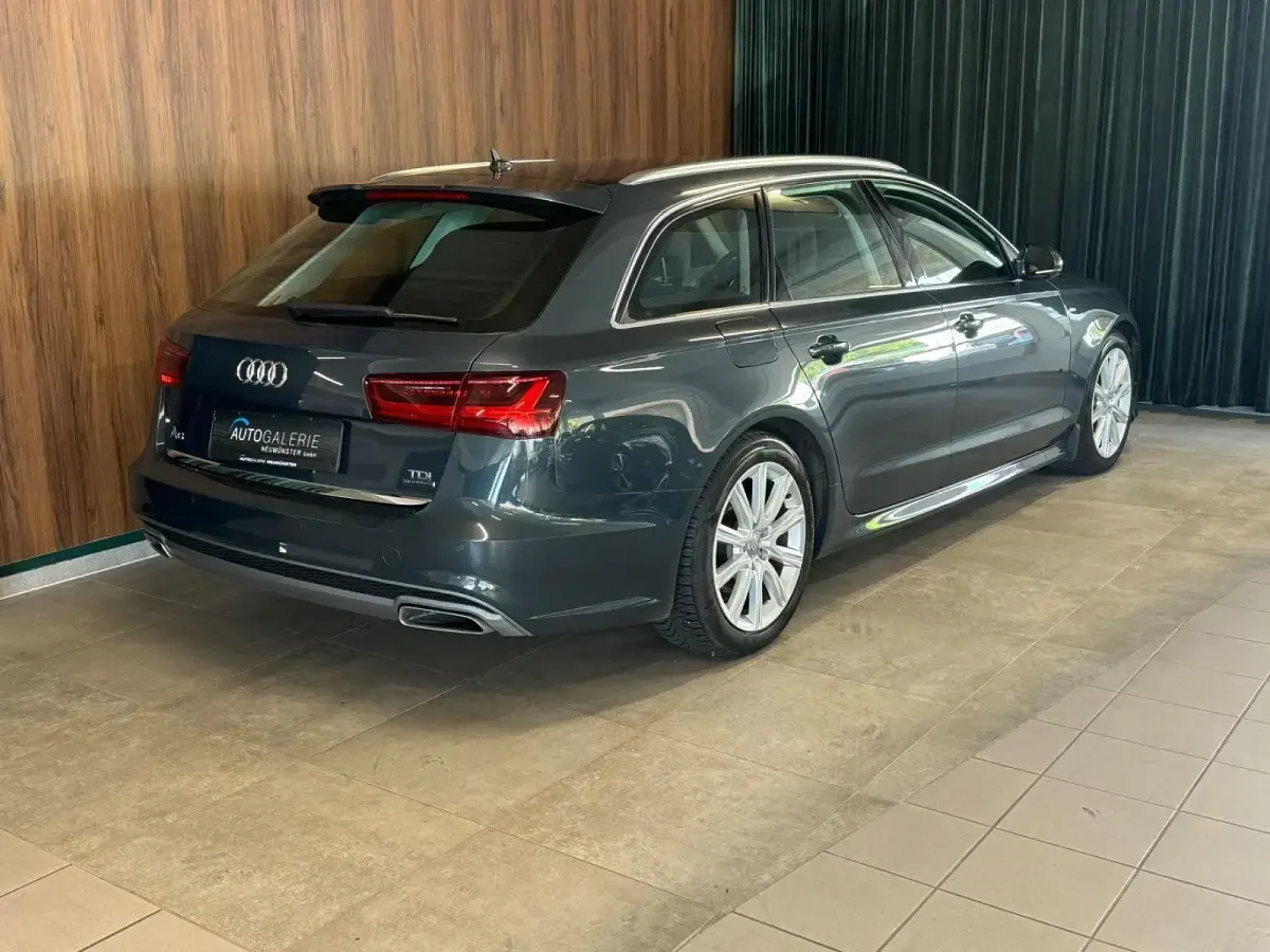 Gebraucht Audi A6 Comfort 190 PS (139 kW) 2016 Blau Kombi