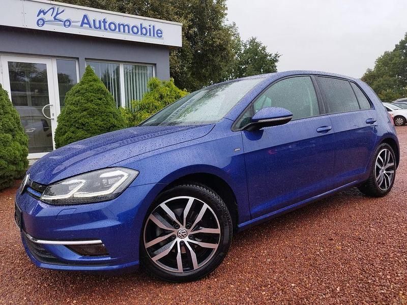 Blue dusk (metallic) Gebraucht 2019 VW Golf VII Join Limousine | 16.990 € (Superpreis) - Bild 1/4