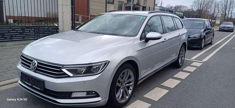 Gebraucht VW Passat Trendline 125 PS (91 kW) 2015 Reflexsilber metallic Kombi