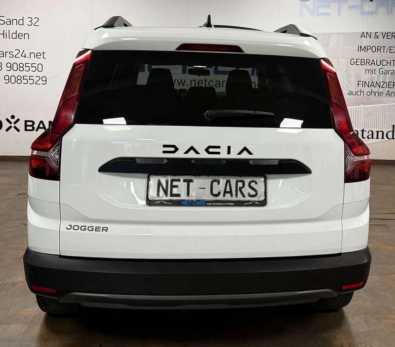 Gebraucht Dacia Jogger Prestige 101 PS (74 kW) 2023 Weiß Van / Kleinbus