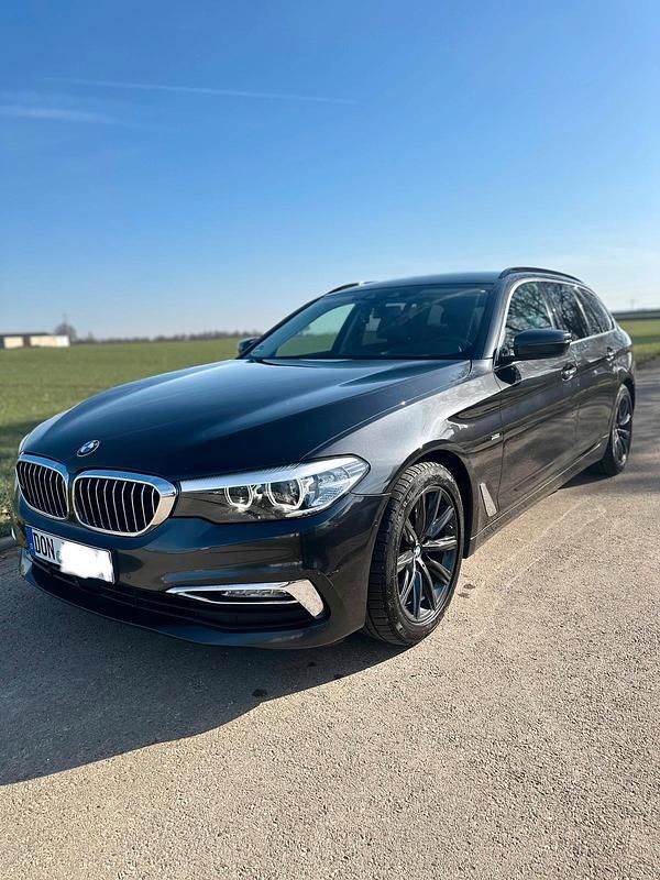 Gebraucht BMW 520 Luxury Line 190 PS (139 kW) 2017 Grau Kombi