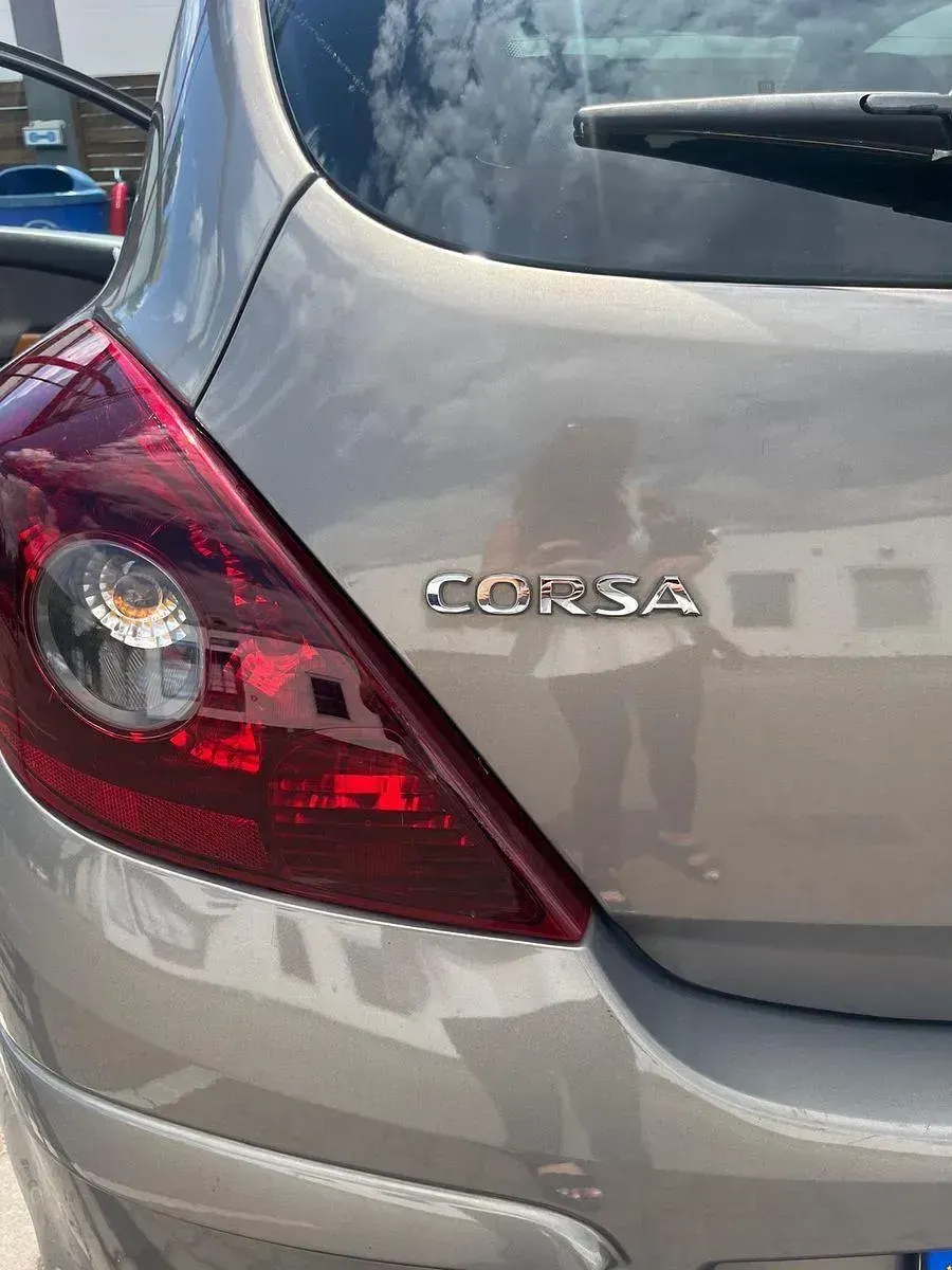 Gebraucht Opel Corsa Color Edition 87 PS (63 kW) 2012 Grau Kleinwagen