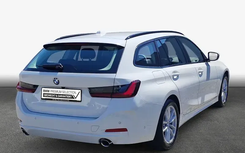 Gebraucht BMW 318 Sport Line 156 PS (114 kW) 2025 Weiß Kombi