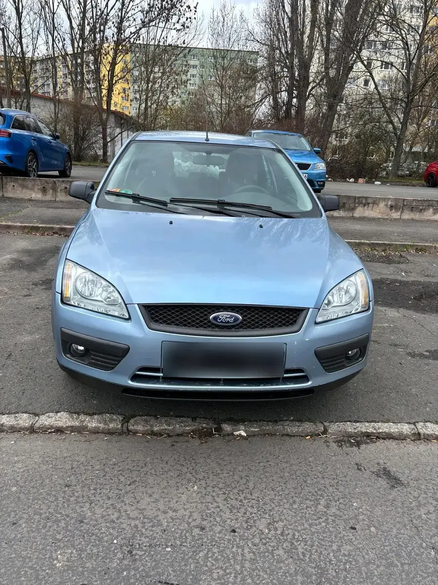 Second-hand Ford Focus 80 CP (58 kW) 2006 Albastru Berlinǎ