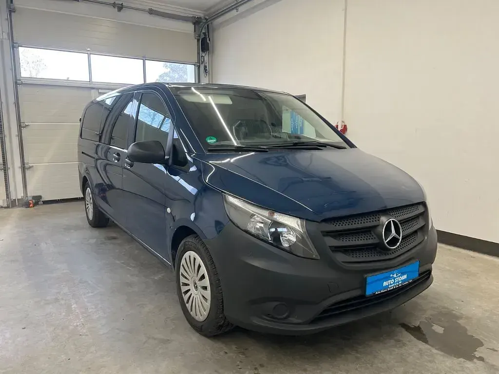 Gebraucht Mercedes Vito 136 PS (100 kW) 2022 Stahlblau Van