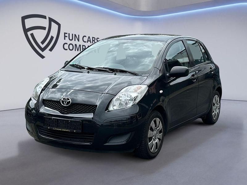 Schwarz Gebraucht 2009 Toyota Yaris Cool Limousine | 3.500 € (Fairer Preis) - Bild 1/4
