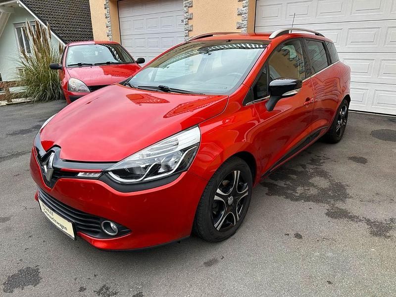 Gebraucht Renault Clio IV Luxe 90 PS (66 kW) 2015 Rot Limousine