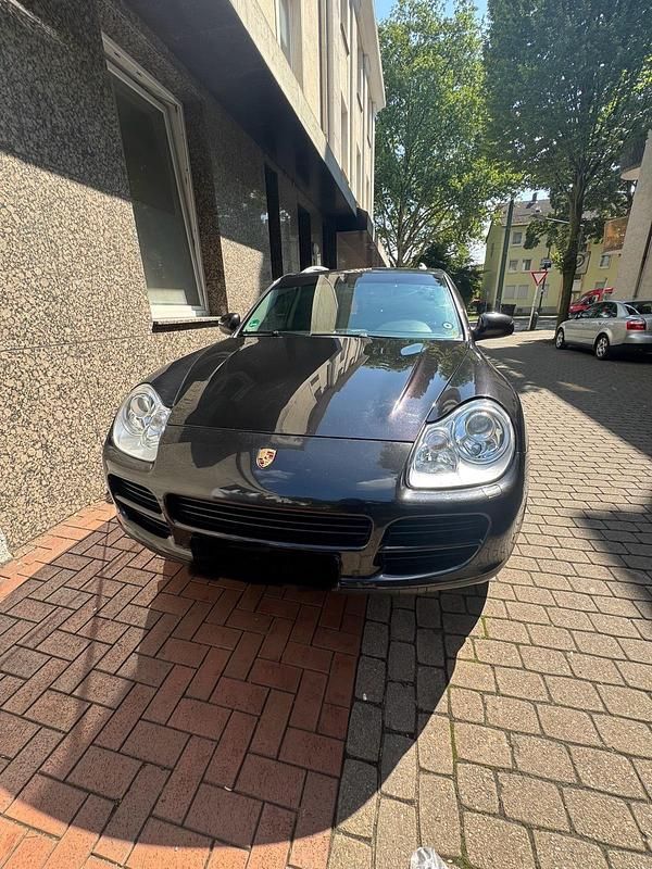 Schwarz Gebraucht 2004 Porsche Cayenne SUV | 4.499 € - Bild 1/4
