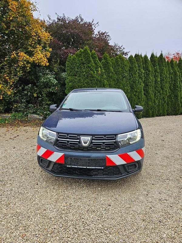 Gebraucht Dacia Sandero Acces 73 PS (53 kW) 2018 Blau Kleinwagen
