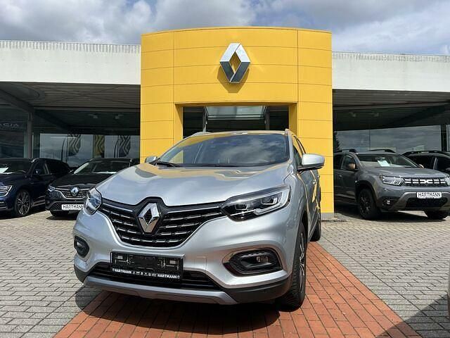 Gebraucht Renault Kadjar Techno 158 PS (116 kW) 2022 Andere farbe SUV
