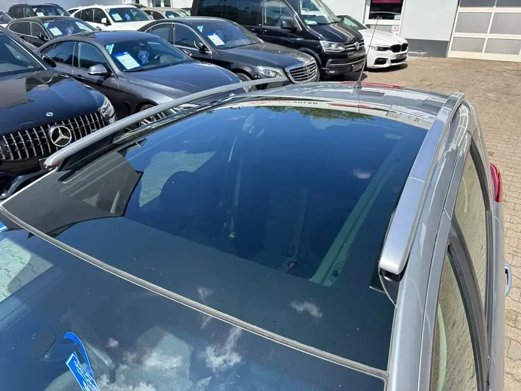 Gebraucht Peugeot 207 Tendance 92 PS (67 kW) 2011 Silber Kombi