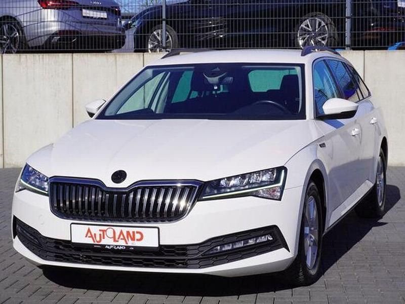 Gebraucht Skoda Superb 190 PS (139 kW) 2020 Weiß Kombi