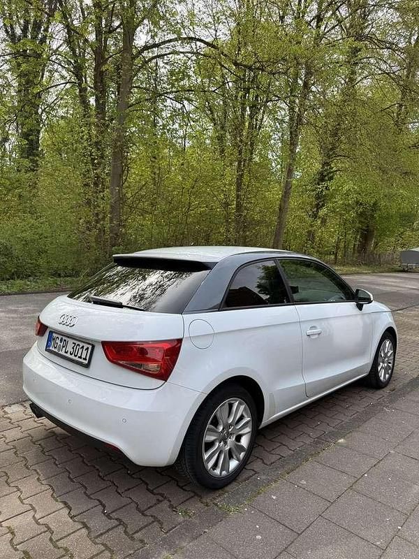 Gebraucht Audi A1 Ambition 122 PS (89 kW) 2012 Weiß Kleinwagen
