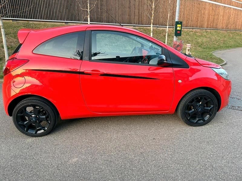 Gebraucht Ford Ka 69 PS (50 kW) 2012 Rot Kleinwagen