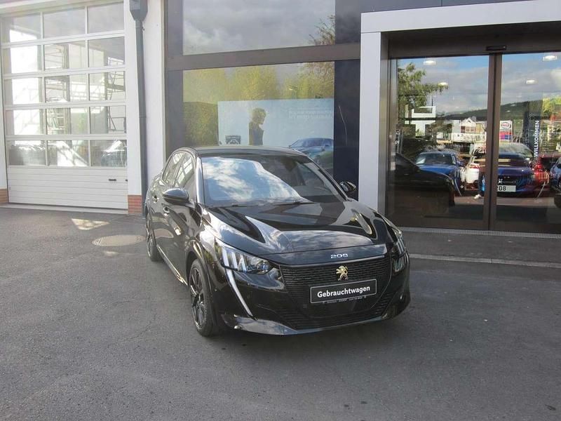 Perlanera Gebraucht 2023 Peugeot e-208 GTi Kleinwagen | 29.900 € - Bild 1/4