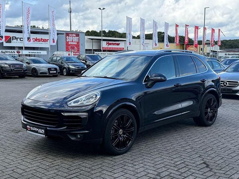 Blau Gebraucht 2016 Porsche Cayenne Chrono SUV | 26.950 € (Guter Preis) - Bild 1/4