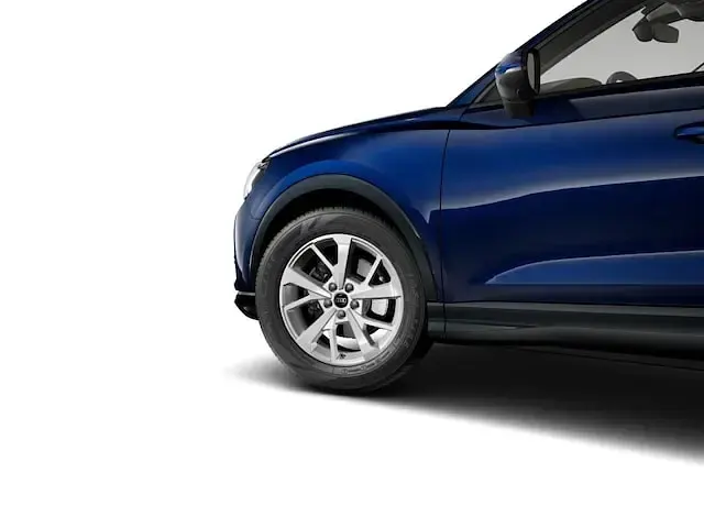 Gebraucht Audi Q3 Comfort 150 PS (110 kW) 2025 Navarrablau metallic SUV