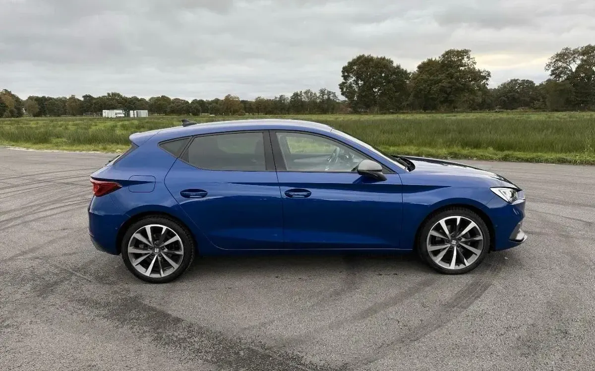 Brugt Seat Leon FR 125 HK (91 kW) 2021 Blå Sedan