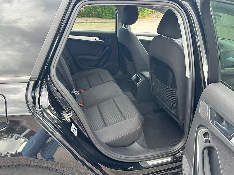 Gebraucht Audi A4 190 PS (139 kW) 2015 Schwarz Kombi