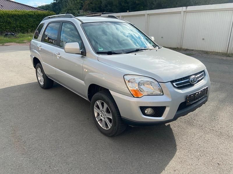 Gebraucht Kia Sportage 150 PS (110 kW) 2010 Silber SUV