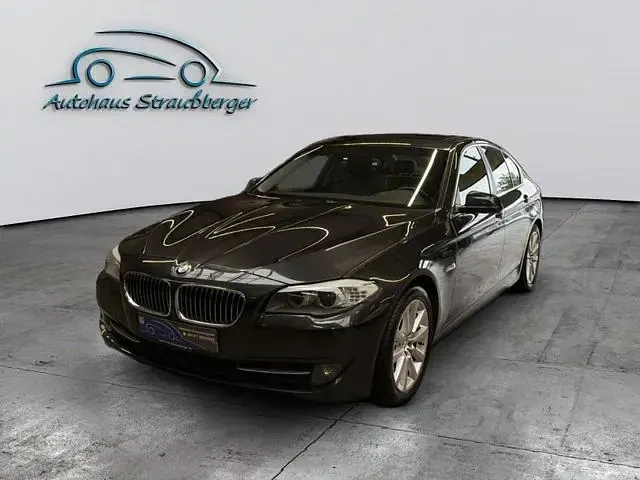 Gebraucht BMW 525 Sport Line 218 PS (160 kW) 2012 Graukeine angabe Limousine