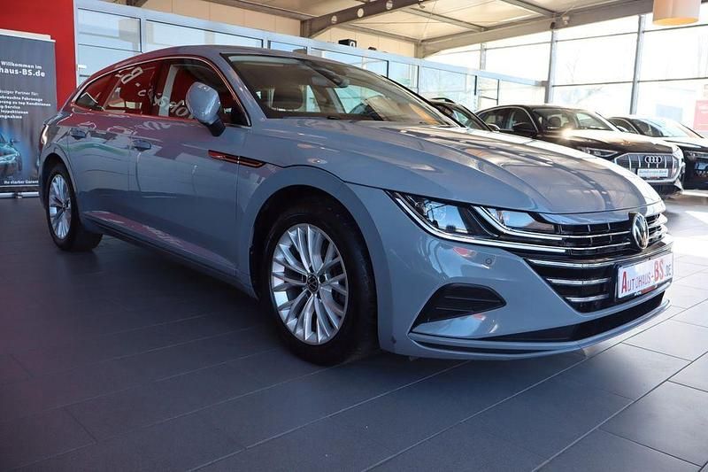 Gebraucht VW Arteon 150 PS (110 kW) 2023 Grau Limousine