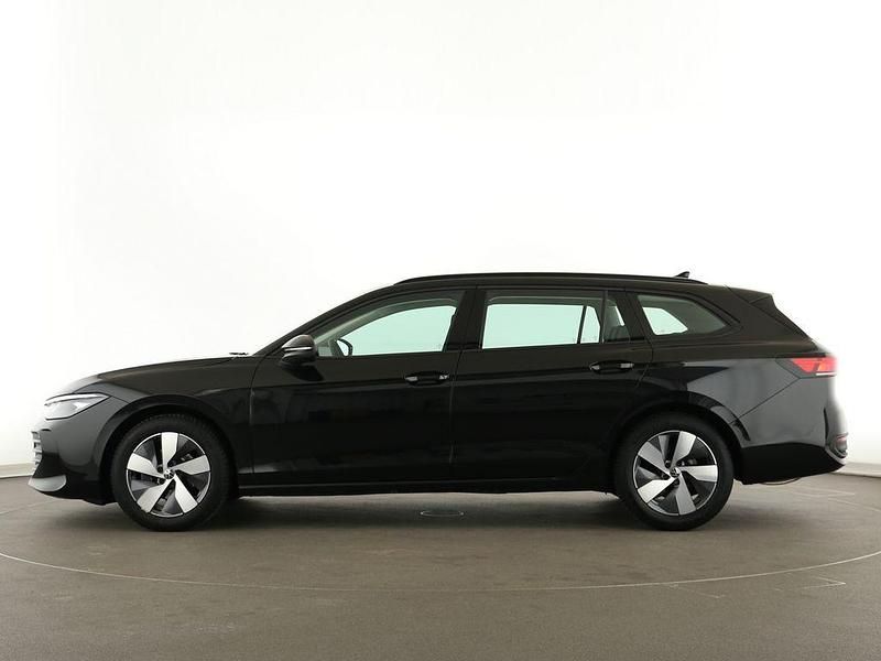 Gebraucht VW Passat 150 PS (110 kW) 2024 Schwarz Kombi
