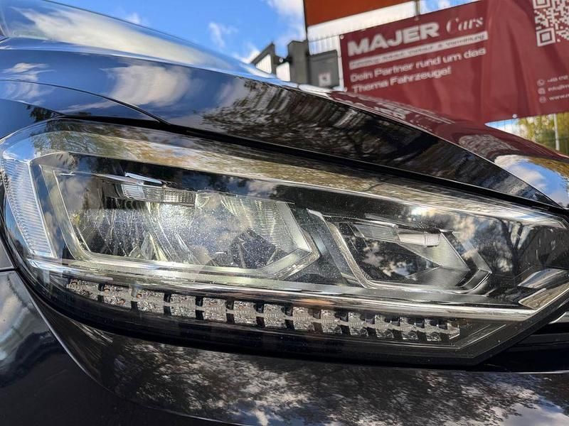 Gebraucht VW Touran Comfortline 116 PS (85 kW) 2017 Schwarz Van / Kleinbus