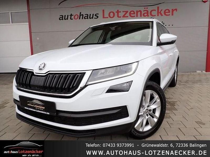 Weiß Gebraucht 2018 Skoda Kodiaq Style SUV | 26.990 € (Etwas zu teuer) - Bild 1/4