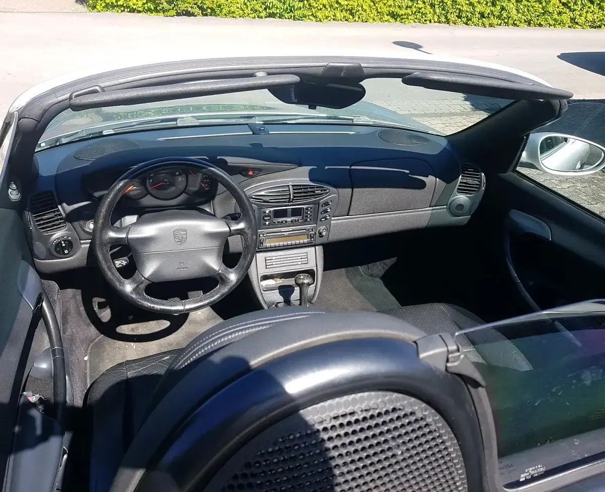 Gebraucht Porsche 986 Boxster 205 PS (150 kW) 1998 Silber Cabrio