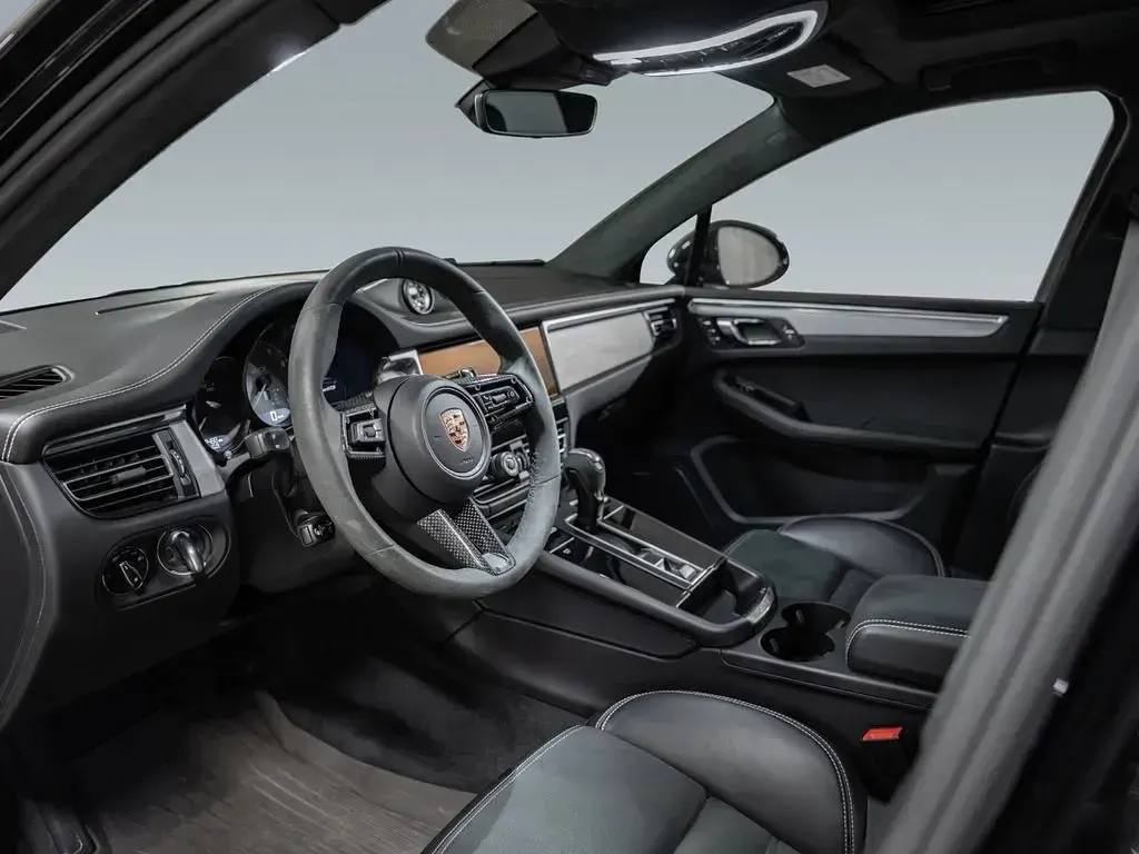Gebraucht Porsche Macan GTS Sport 441 PS (324 kW) 2024 Schwarz SUV