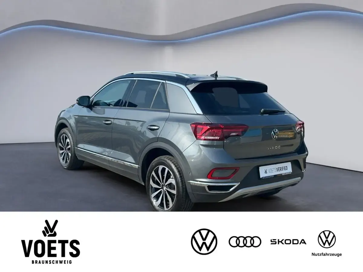 Gebraucht VW T-Roc Style 150 PS (110 kW) 2025 Grau SUV