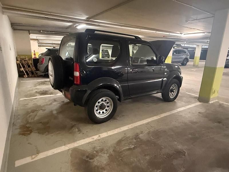 Gebraucht Suzuki Jimny 84 PS (61 kW) 2017 Schwarz SUV